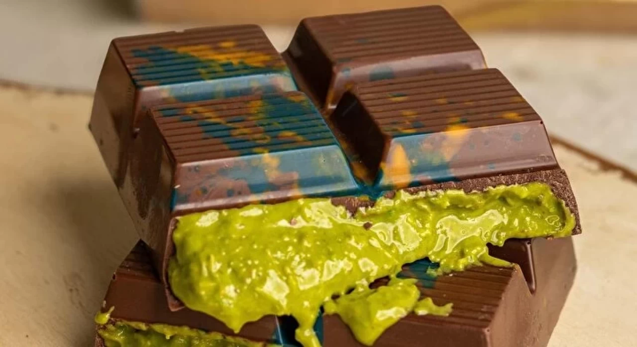 Dubai Çikolatası Nedir? Lezzetiyle Fark Yaratan Tatlı