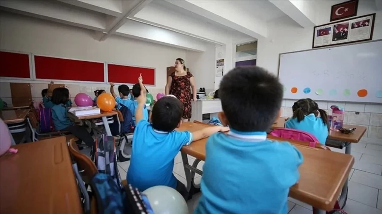 29 Ekim'de yoklama alınacak mı? 29 Ekim'de okula gitmek zorunlu mu?