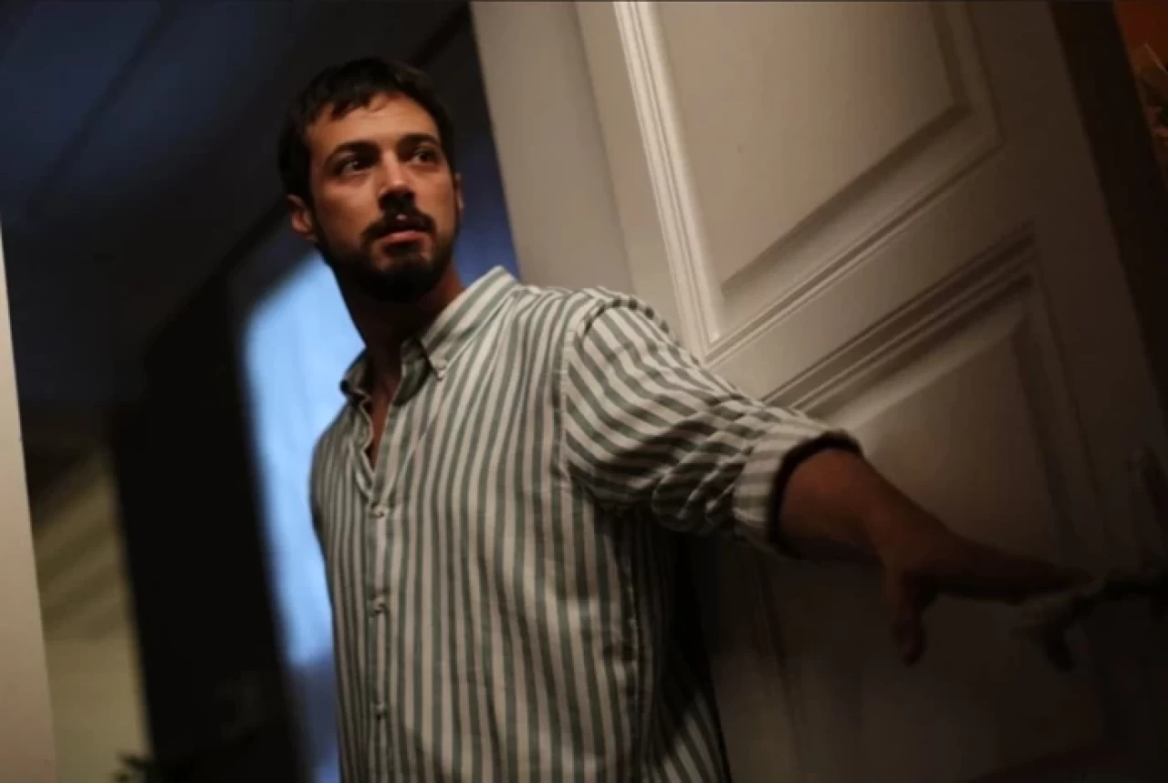 Kızıl Goncalar 24. bölüm full izle! Kızıl Goncalar son bölüm izle!