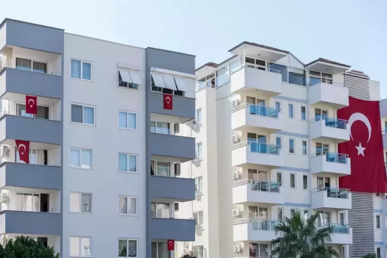 10 Kasım'da bayrak asılır mı? Eve iş yerlerine bayrak asılır mı?