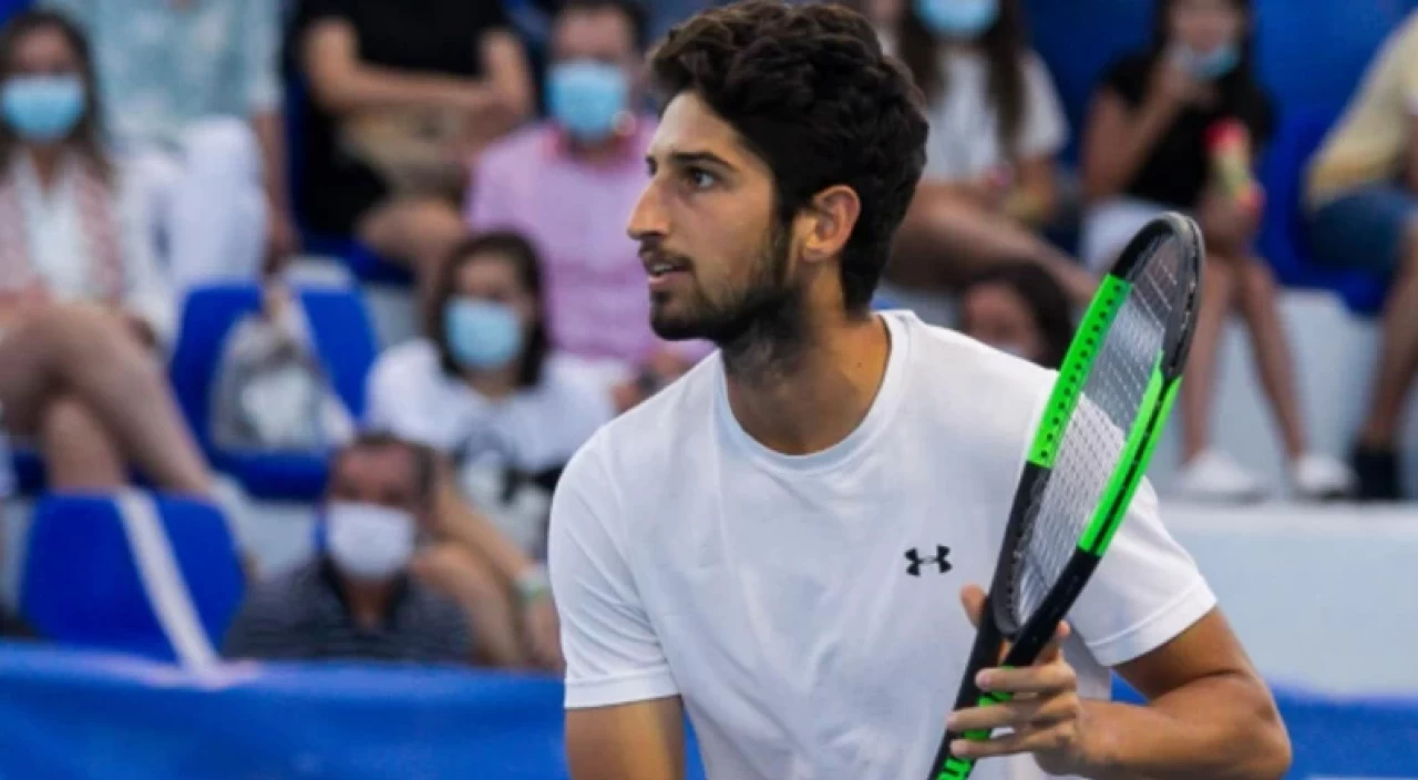 Milli tenisçi Altuğ Çelikbilek Tunus'ta beyin kanaması geçirdi