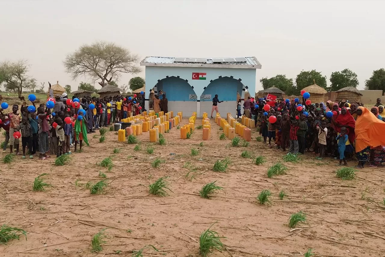 Türklerin Afrika'da açtığı su kuyusuna 25 bin kişiye hizmet verecek