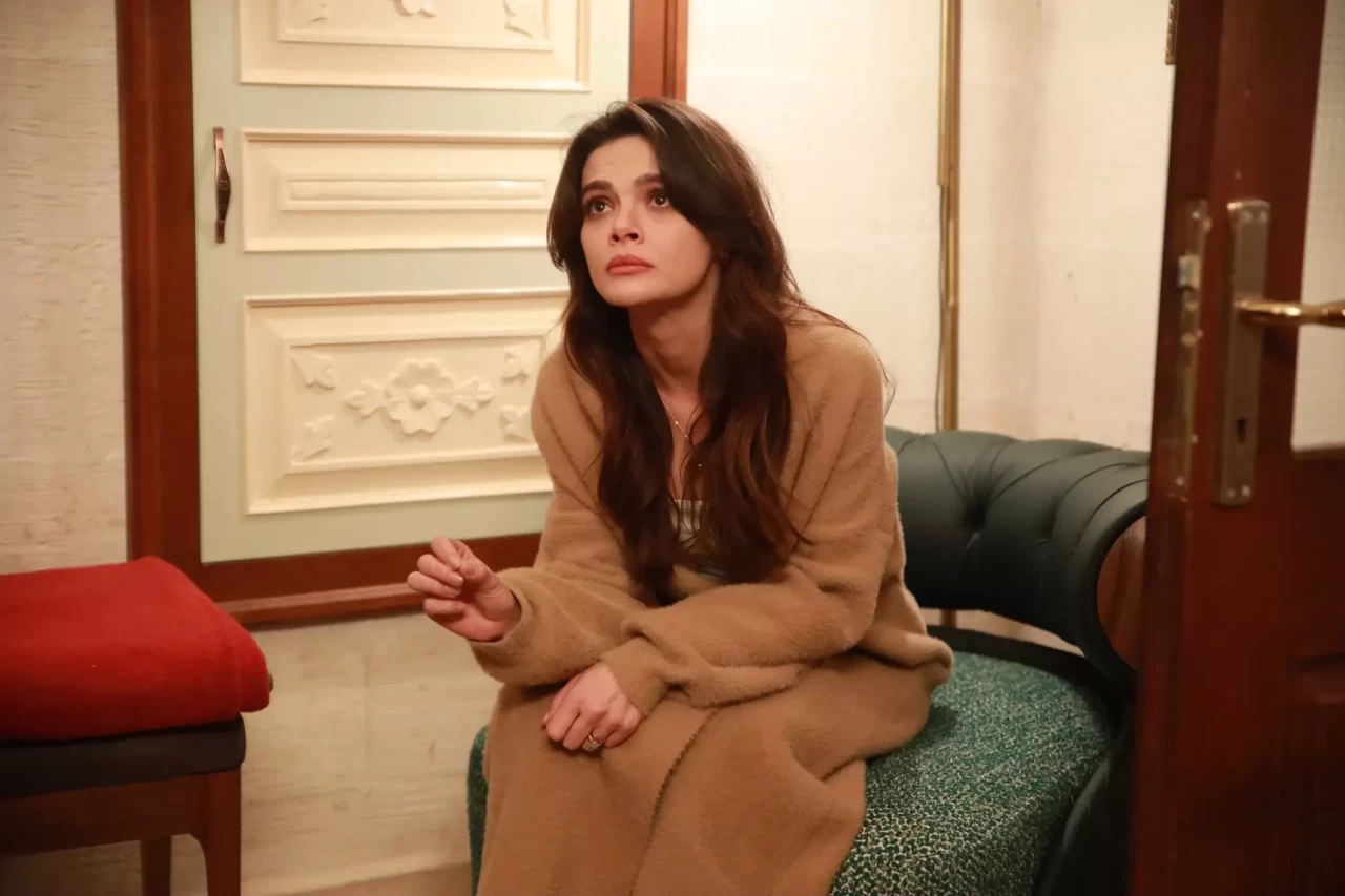 Uzak Şehir 9. bölüm full izle! Uzak Şehir 9. son bölüm izle!