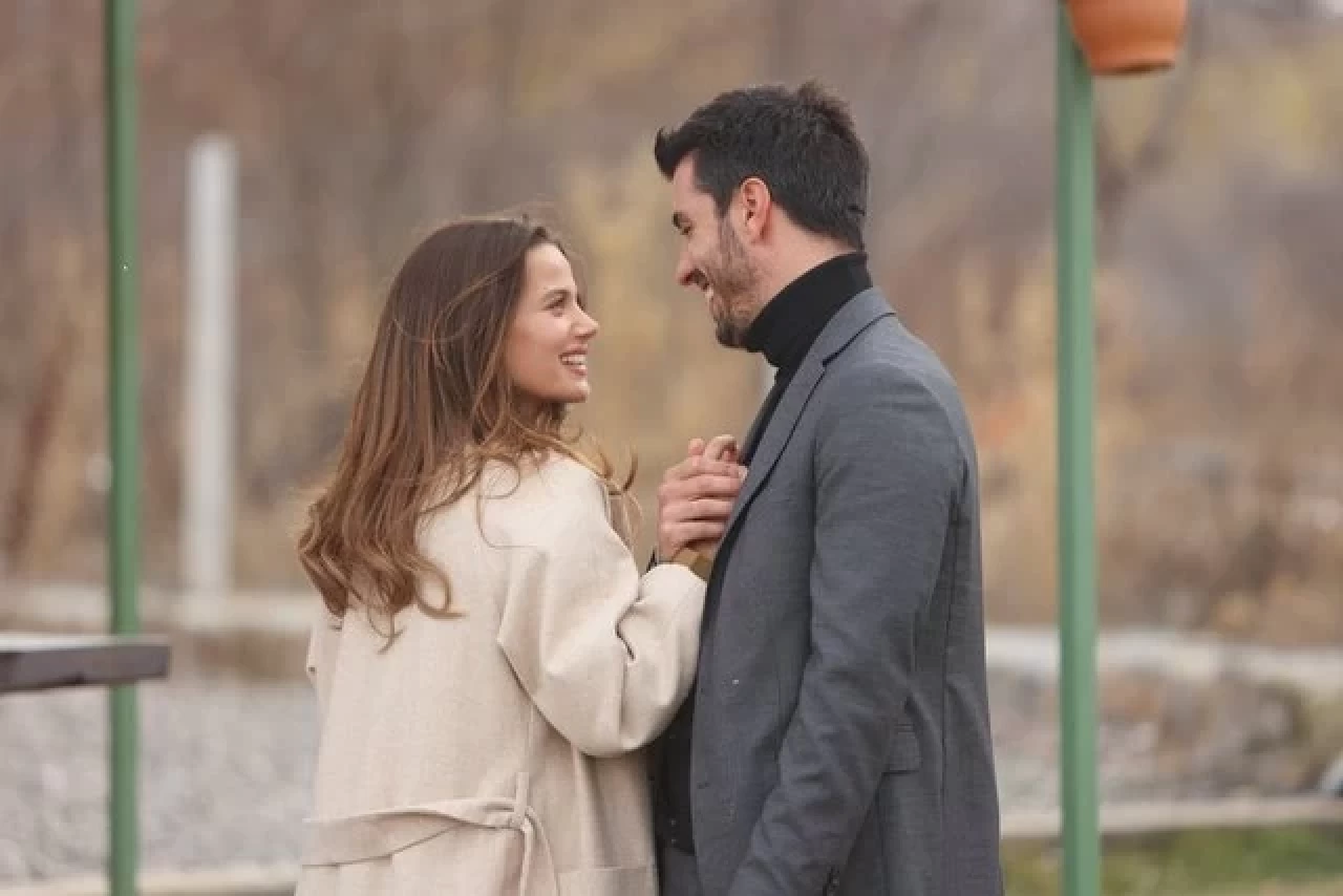 Siyah Kalp 16. bölüm full canlı izle! Siyah Kalp son bölüm izle!