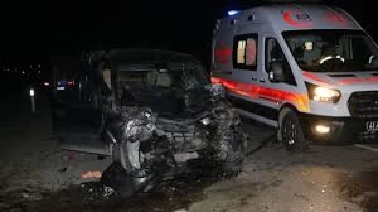 Kocaeli'de trafik kazasında bir çocuk hayatını kaybetti, 6 kişi yaralandı