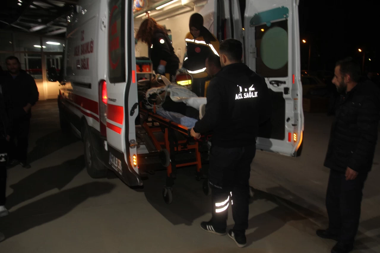 Beyşehir'de alacak verecek kavgasında bir kişi sırtından bıçaklandı