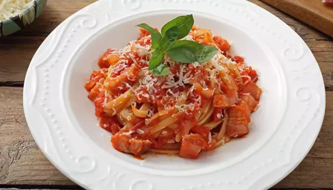 Kreması ve parmesanıyla büyüleyen Gigi Hadid’in makarna tarifi
