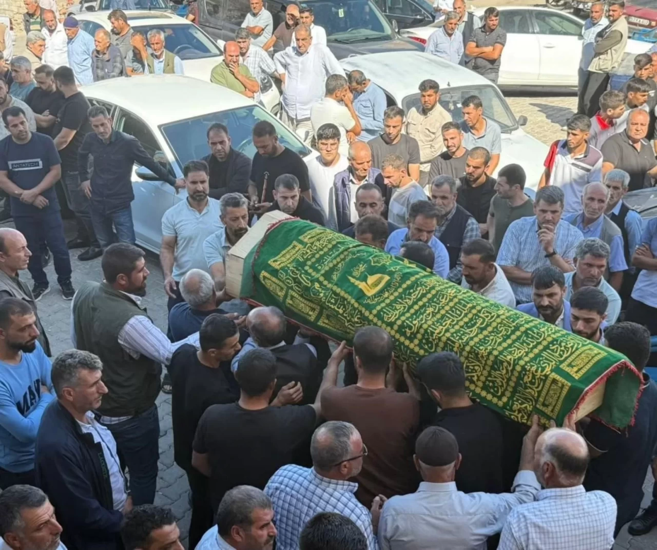 Diyarbakır’da karbonmonoksit faciası: 4 kişi hayatını kaybetti