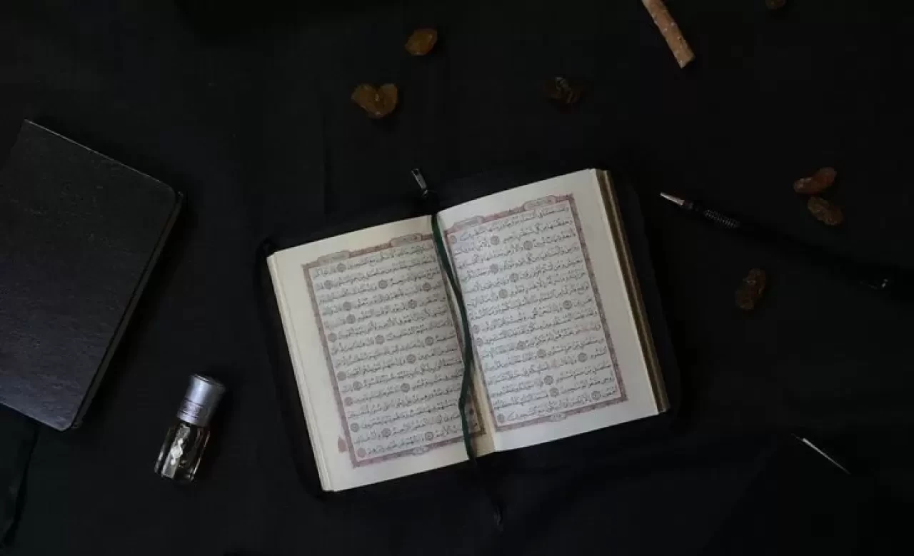 Hicr Suresi Tefsiri: Anlamı, Özellikleri ve Detaylı Açıklaması