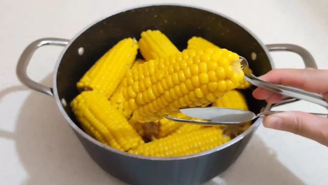 Mısır Nasıl Haşlanır? Pratik Püf Noktaları ve Tarif Önerileri