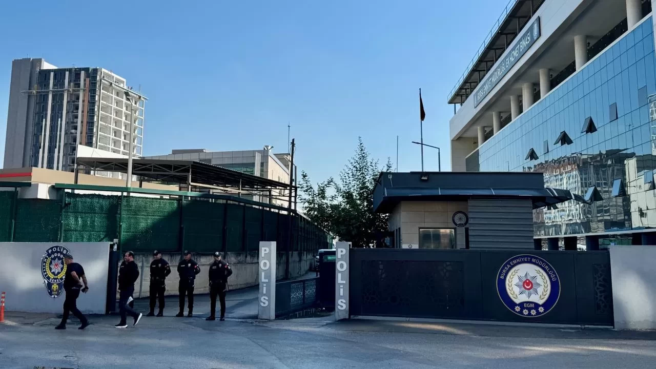 Bursa'da rüşvet soruşturması: CHP'li eski Nilüfer Belediye Başkanı Turgay Erdem gözaltına alındı