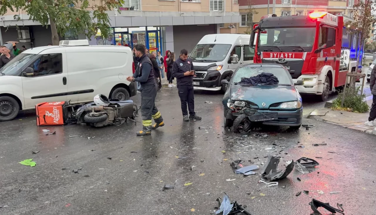 Çorlu’da otomobil ile motosiklet çarpıştı: 2 yaralı