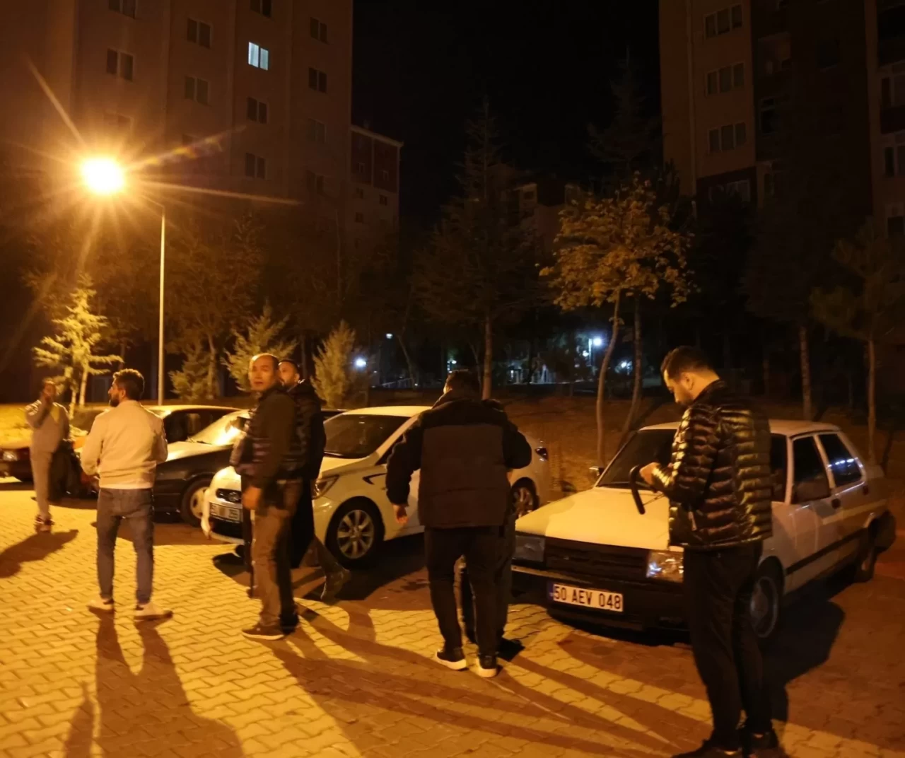 Nevşehir’de dehşet anları: Kayınbabasını bıçakladı, ardından pencerede intihar girişiminde bulundu