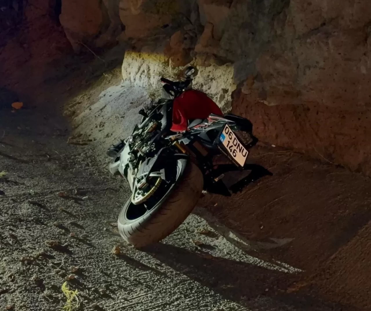 Kayseri'de otomobil motosiklete çarptı: 1 yaralı