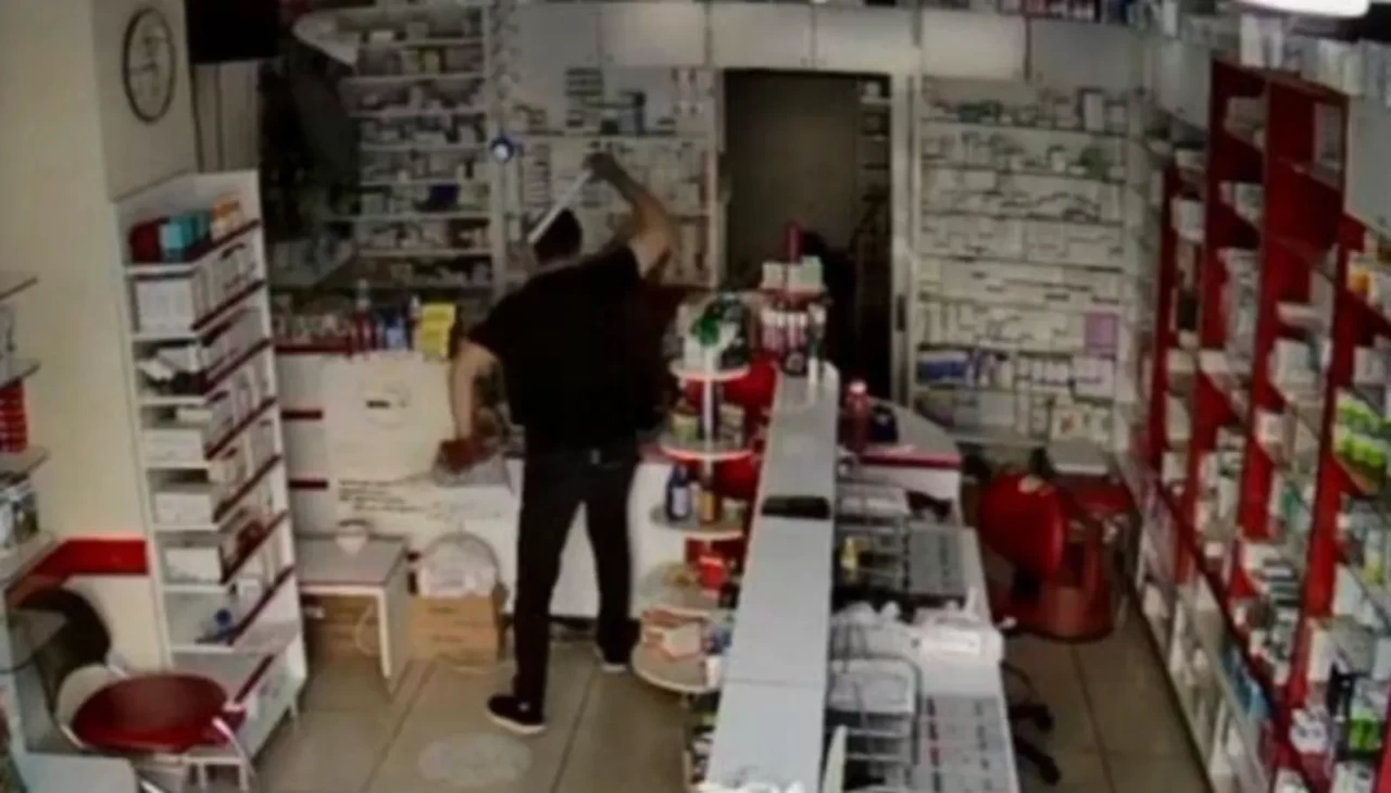 Mersin’de eczacı teknisyenine sopalı saldırı: 1 tutuklama