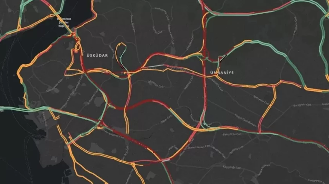 İstanbul'da yağış etkili oldu! Trafik durma noktasına geldi