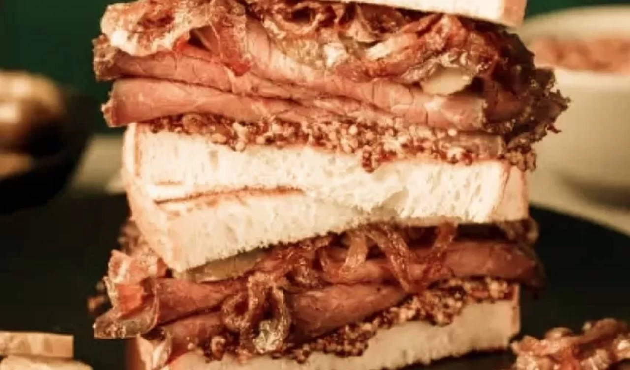 Bu sandviç restoranlara taş çıkartıyor! 3 adımda steak lezzeti