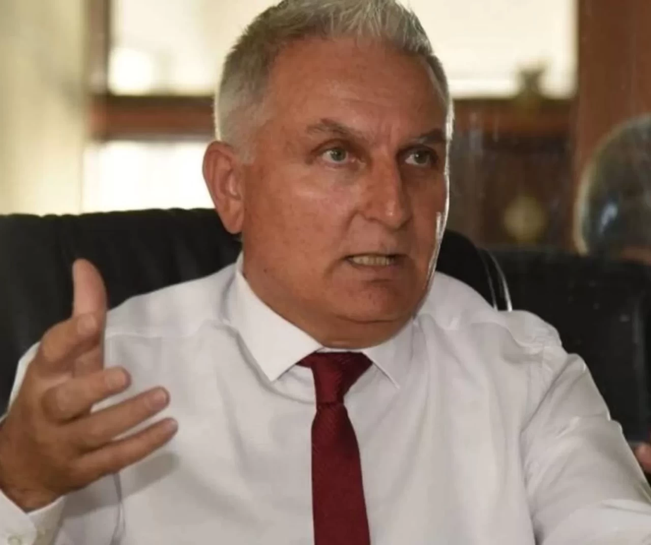 KKTC Cumhurbaşkanlığı seçiminde kritik gelişme: Hüseyin Gürlek adaylıktan çekildi