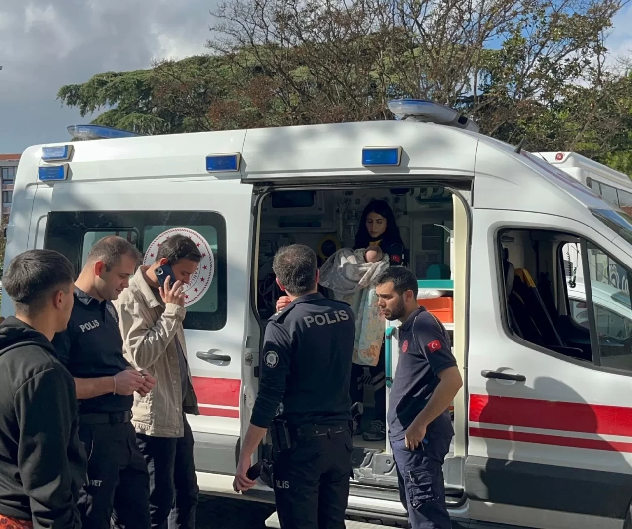 Böyle vicdansızlık ne görüldü ne duyuldu! 2 aylık bebek sokağa terk edildi