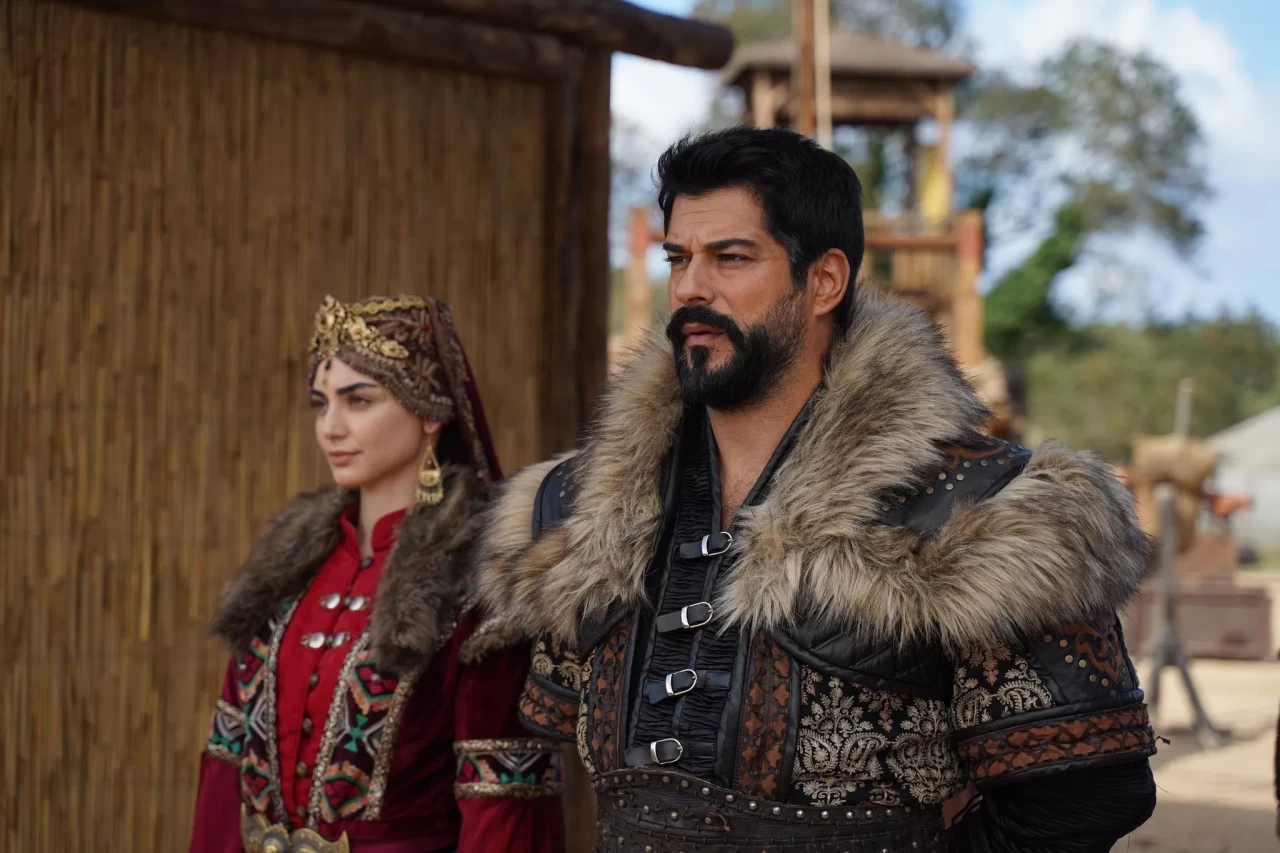 Kuruluş Orhan'da Büyük Sürpriz: Burak Özçivit Neden Yok, Diziden Ayrıldı mı?