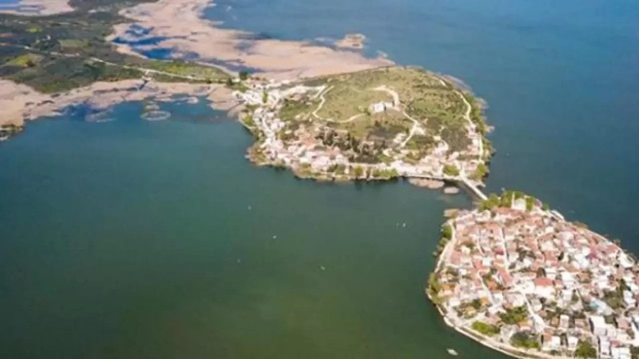 Uluabat Gölü Nerede? Hangi Şehirde ve Hangi Ülkede?