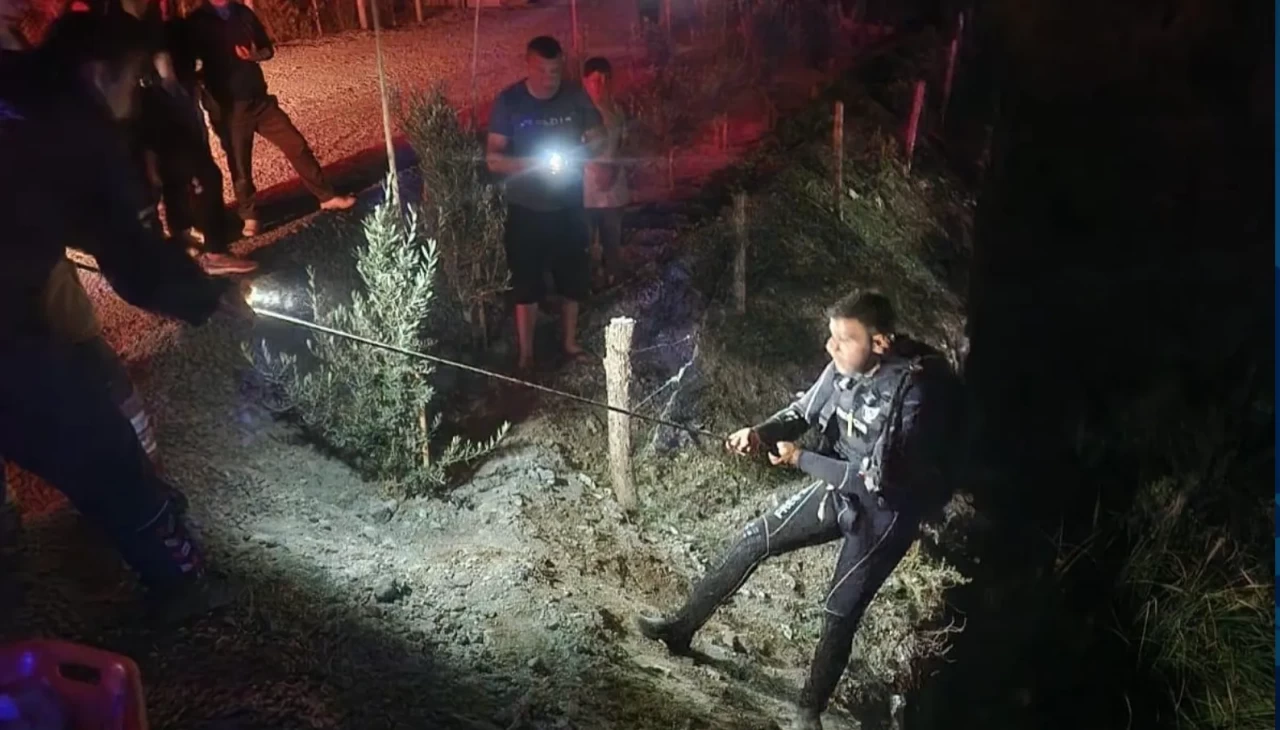 Hatay’da 3 tekerli motosiklet Asi Nehri’ne düştü: Sürücü son anda kurtarıldı