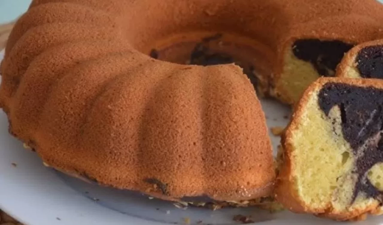 En güzel kek sütle mi yoğurtla mı olur?