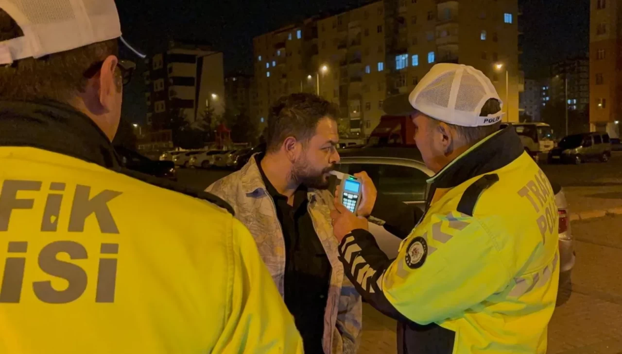 Kayseri’de alkollü sürücüden polise tepki: Beni işimden gücümden ettin