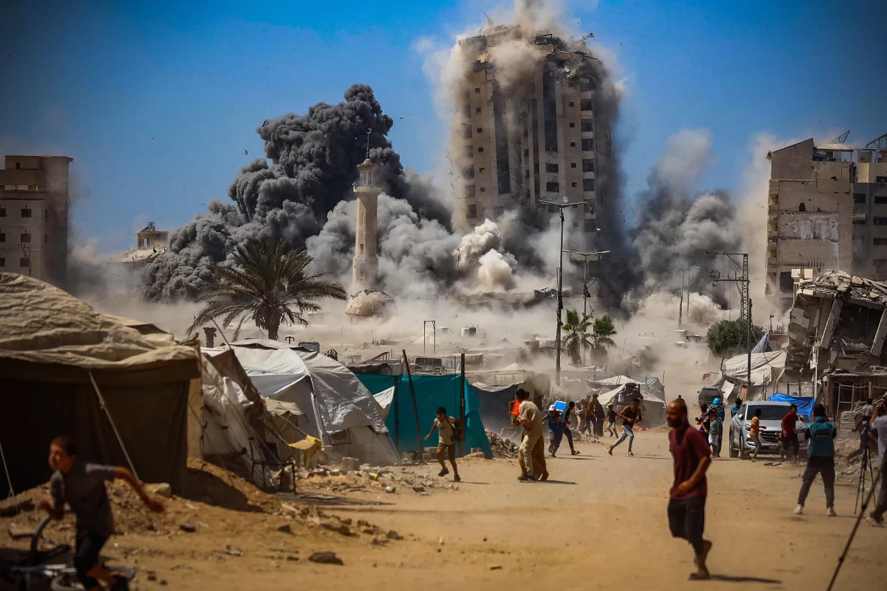 BM: İsrail'in saldırıları nedeniyle Gazze kentinin yüzde 83'ü hasar gördü