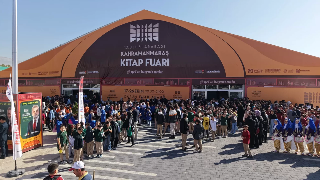Kitap Fuarı’na yoğun ilgi: İlk 3 günde 70 bin ziyaretçi