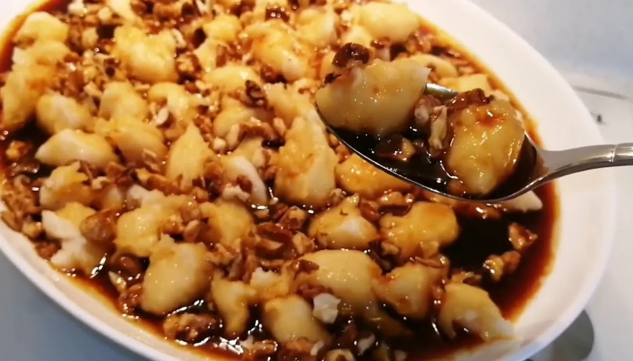 Bu tatlıyı daha önce denemediyseniz çok şey kaçırıyorsunuz! Malak tatlısı lezzetiyle şaşırtıyor