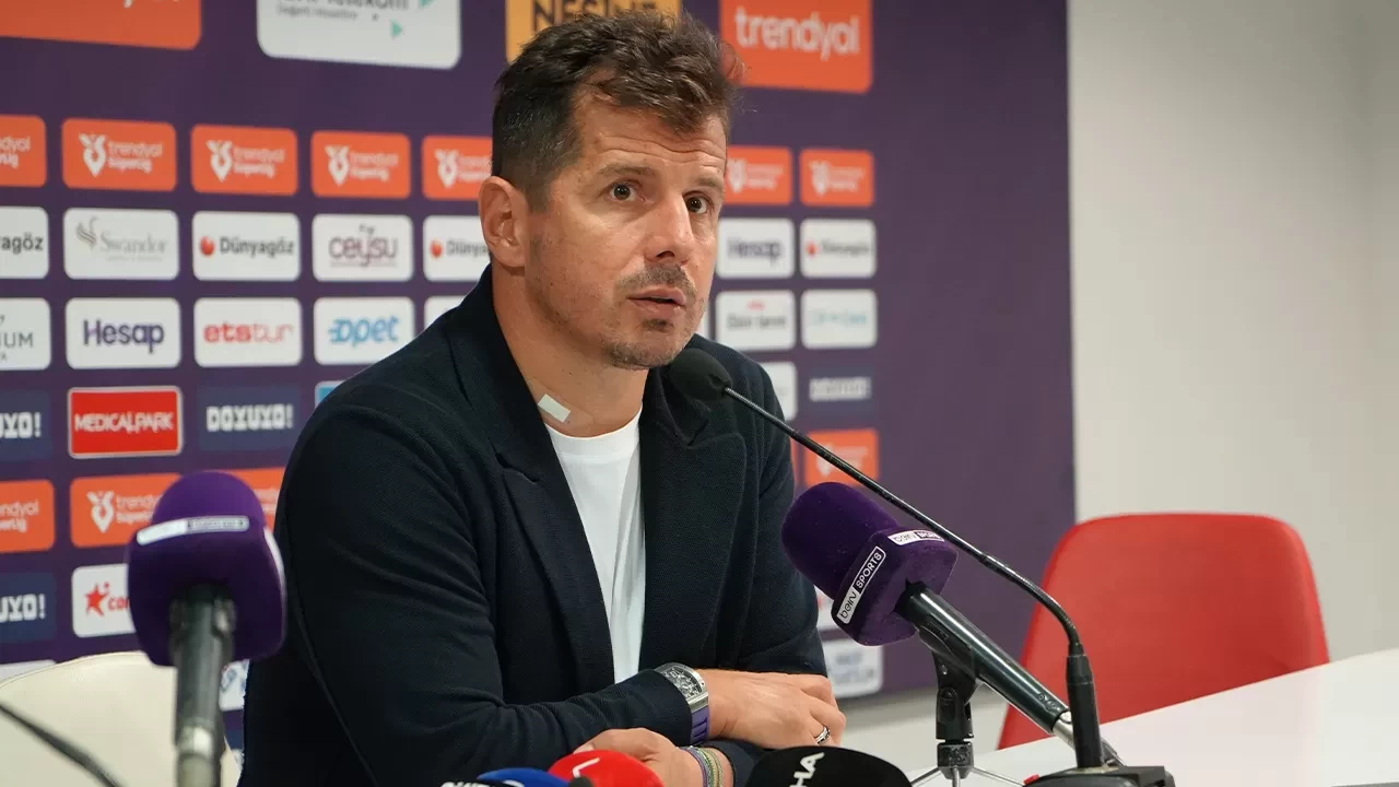 Emre Belözoğlu Antalyaspor’dan ayrıldı: “Antalyaspor her zaman kalbimde özel bir yerde olacak”