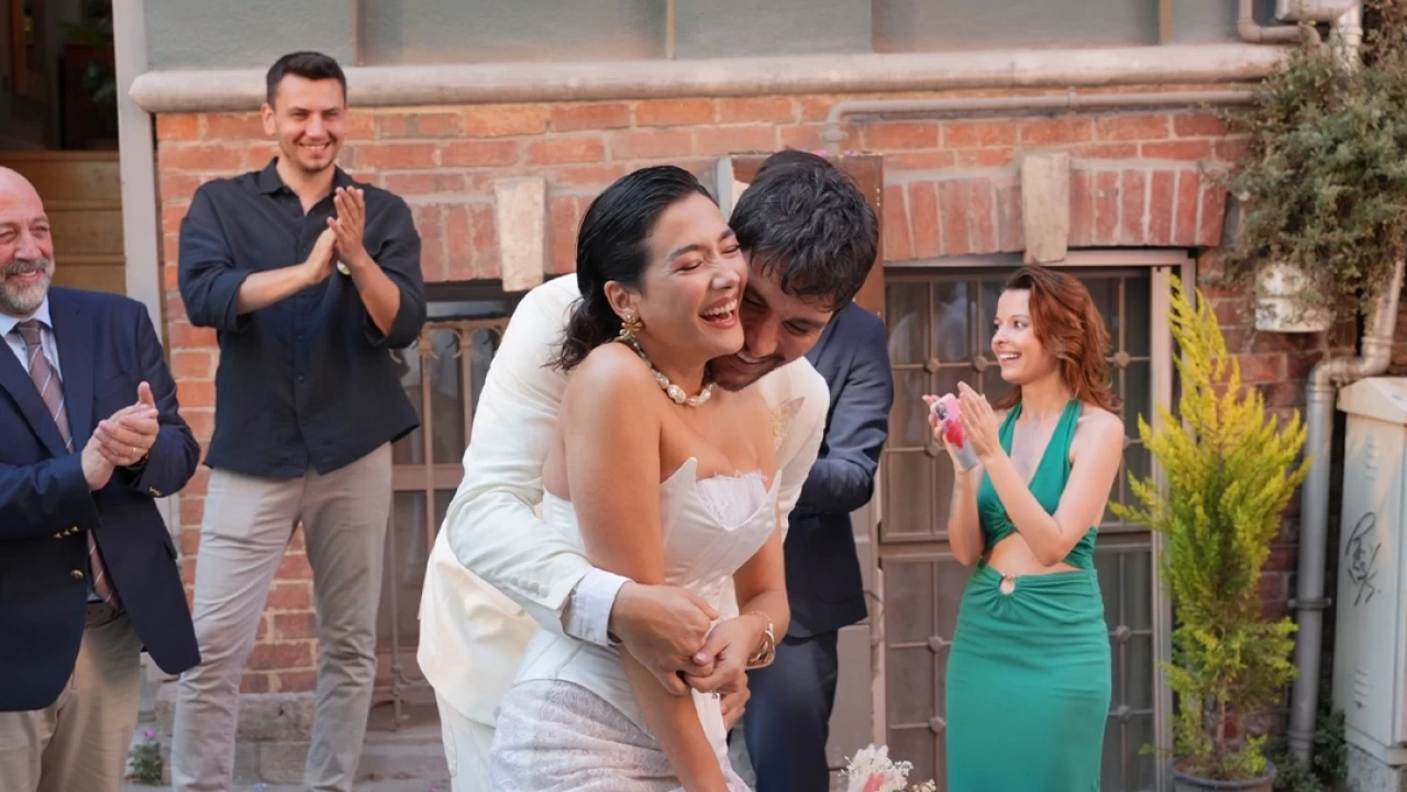 Halef: Köklerin Çağrısı’nda Şok Gelişme! Melek Serhat’tan Ayrıldı mı, Melek Kimin Kızı?