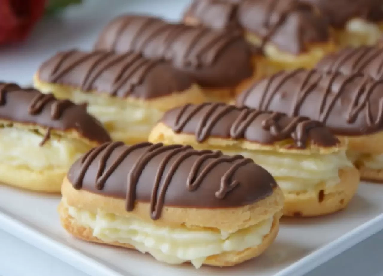 Ekler Kaç Kalori? Besin Değerleri ve Kilo Üzerindeki Etkisi