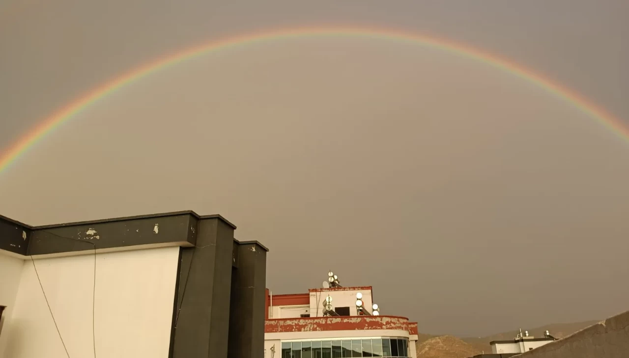 Kozan semalarında göz kamaştıran görüntü