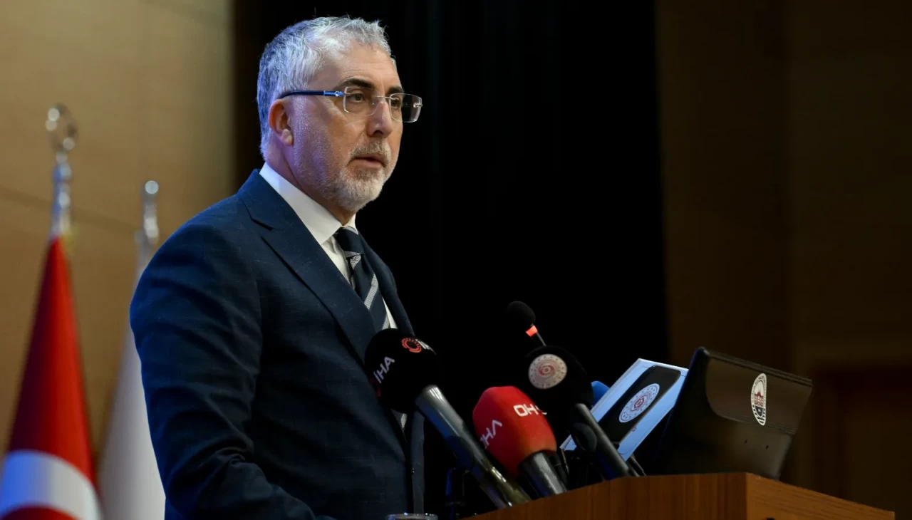 Türkiye Yüzyılı vizyonu geliyor! Bakan Işıkhan’dan reform açıklaması