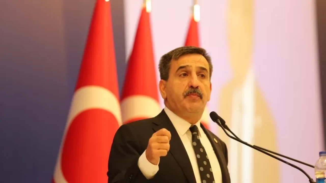 Türkiye Kamu-Sen Genel Başkanı Önder Kahveci'den memur ve emekliler için acil düzenleme çağrısı