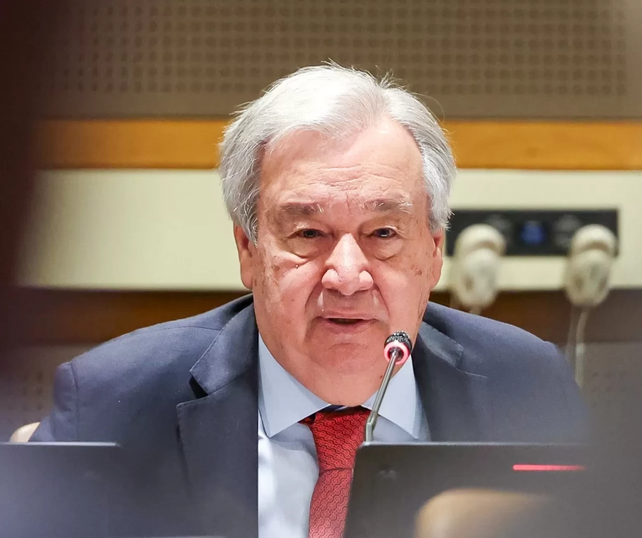 BM Genel Sekreteri Guterres: “Dünya genelinde 673 milyon insan her gece aç”