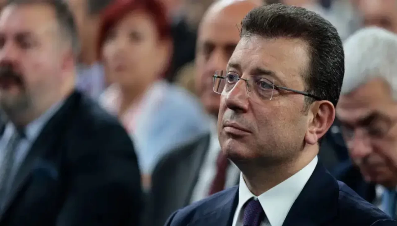 Şaibe, yolsuzluk, sahte diploma iddiaları derken, şimdi de casusluk! Sen neymişsin be Ekrem!