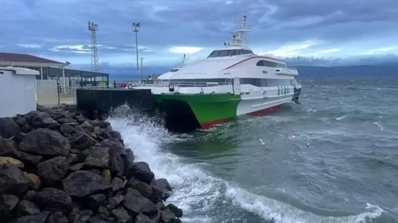 Deniz ulaşımına hava engeli! Bursa Deniz Otobüsü seferleri iptal edildi