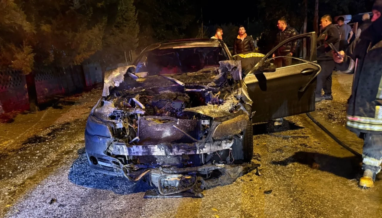 Konya’da seyir halindeki otomobil alev aldı