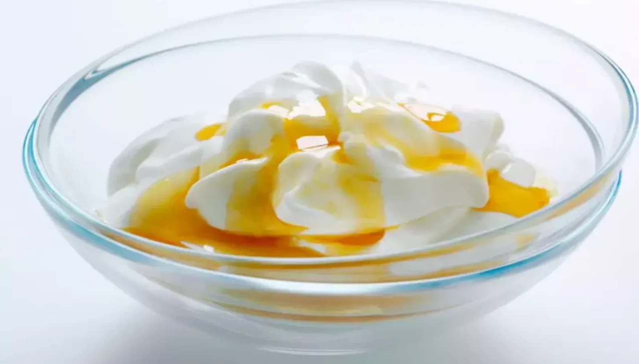 Rus Kadınlarının Asla Vazgeçmediği ikili! Her kaşıkta daha genç bir cilt