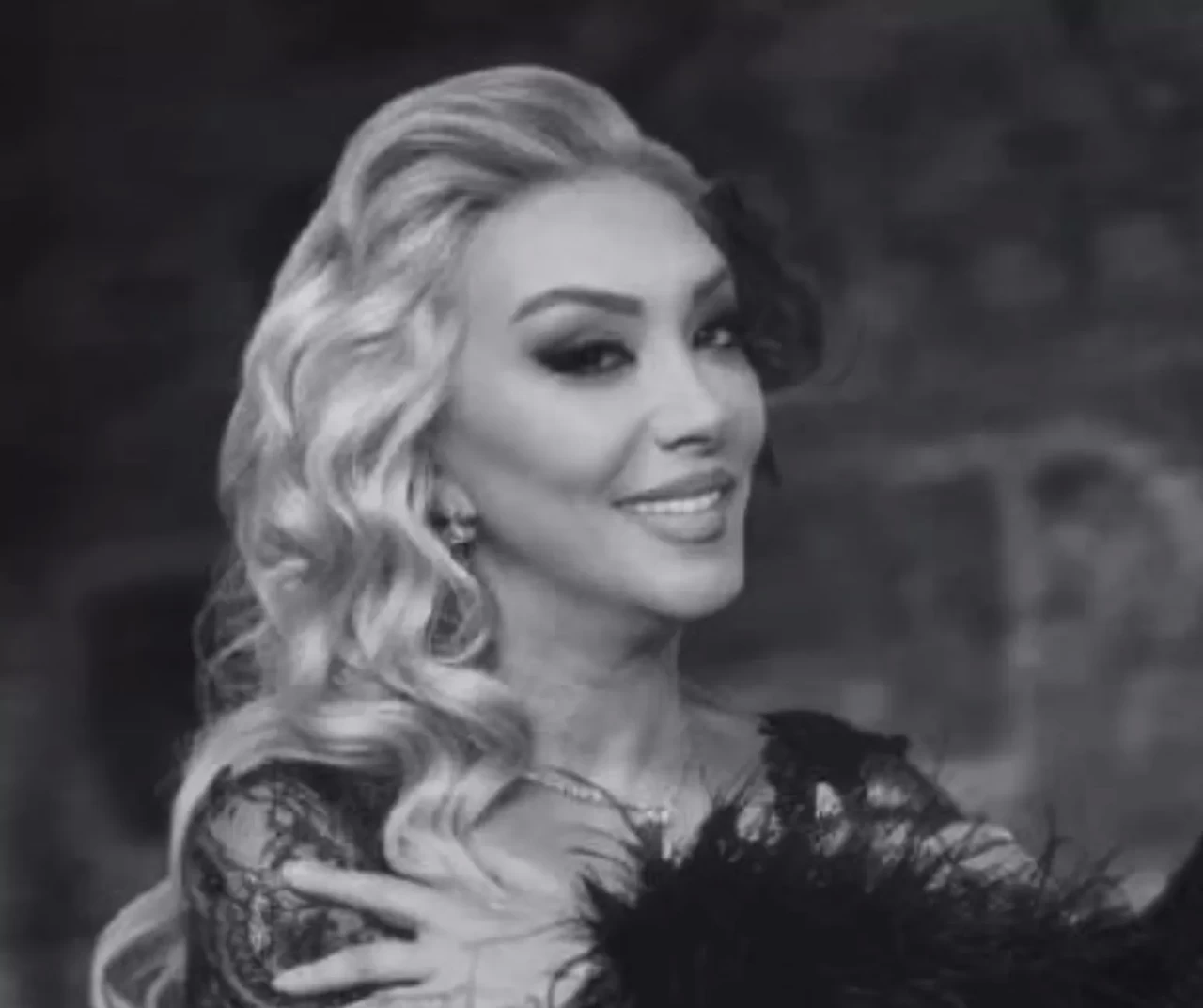 Ünlü Sanatçı Güllü’nün ölümünde şok detay! Avukatı DNA raporunu açıkladı