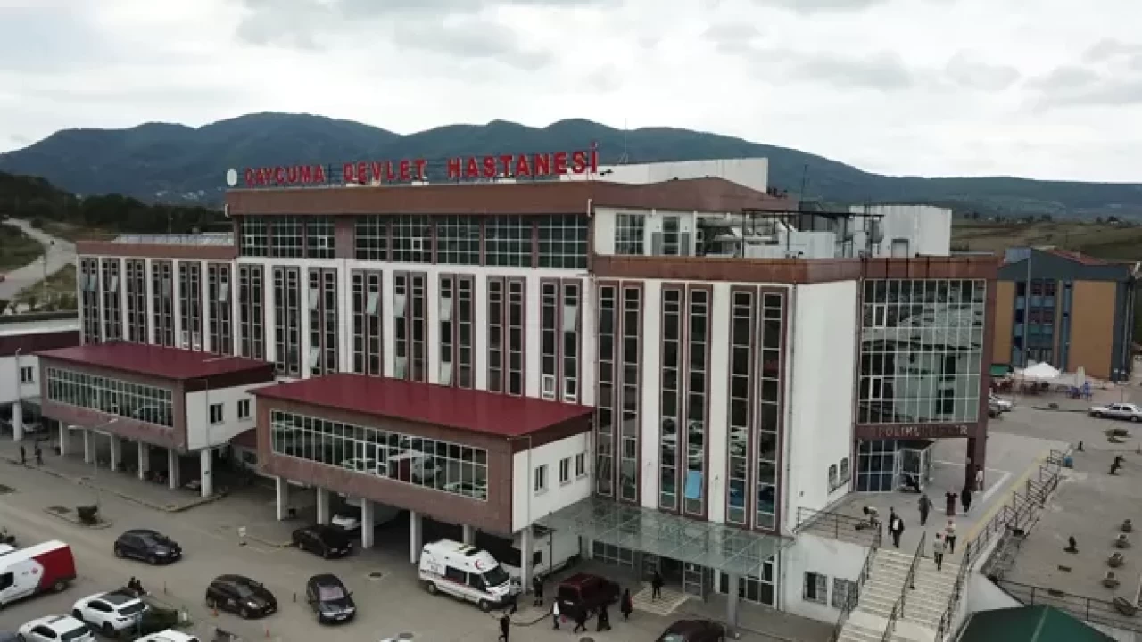 Skandal olay: 16 yaşındaki çocuk, karın ağrısıyla gittiği hastanede doğum yaptı