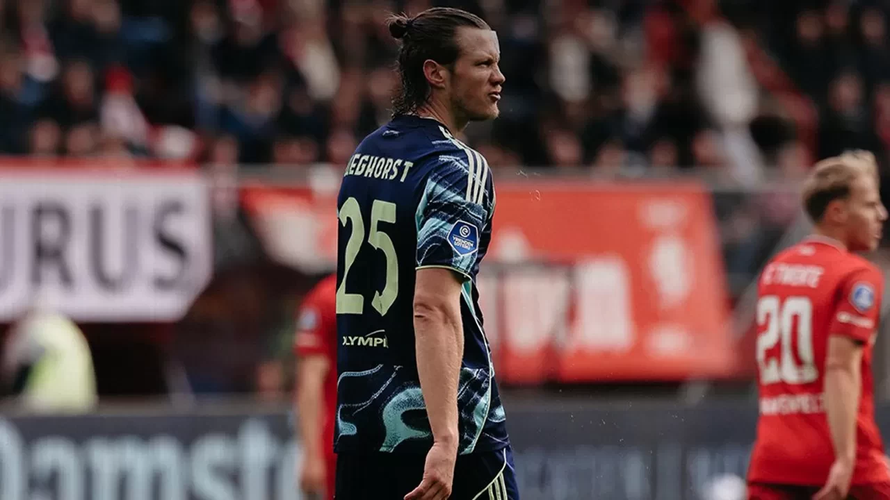 Galatasaray'ın Şampiyonlar Ligi'ndeki rakibi Ajax, gol düellosunda Twente’yi devirdi