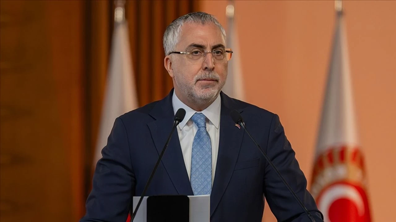 Bakan Işıkhan: "263 binden fazla rapor için toplam 325 milyon liraya yakın 'Emzirme ödeneği' ödedik"