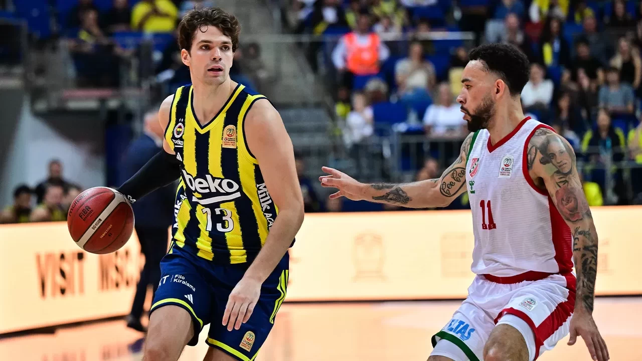 Fenerbahçe Erkek Basketbol Takımı evinde kazandı | Maç Sonucu: Fenerbahçe 87-73 Karşıyaka