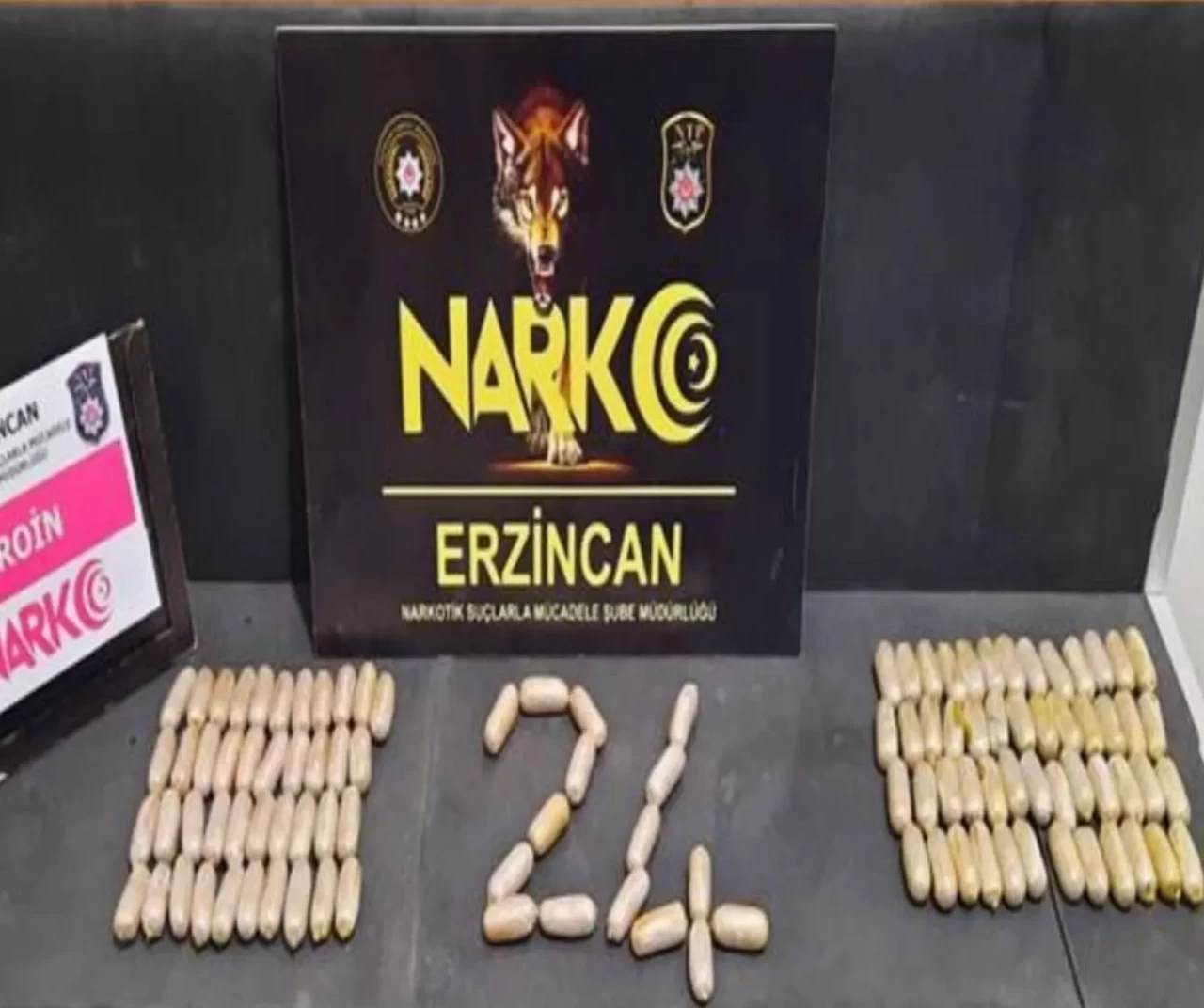 Erzincan’da midelerinde 109 kapsül uyuşturucu taşıyan iki şüpheli yakalandı