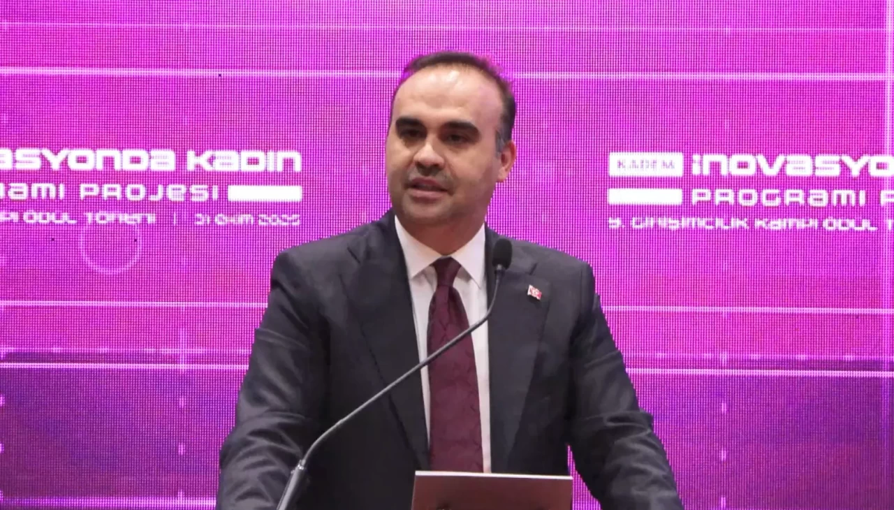 Sanayi ve Teknoloji Bakanı Mehmet Fatih Kacır: 202 binden fazla kadın araştırmacıya 22 milyar lira destek sağladık