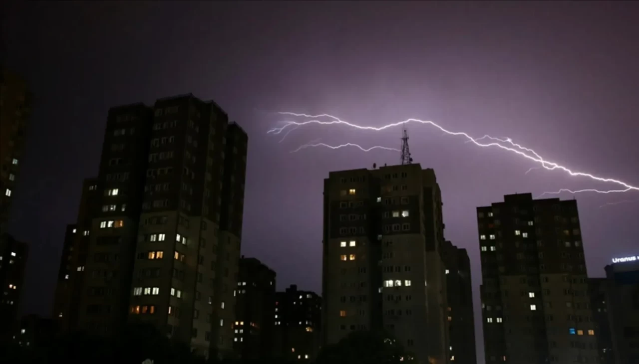 İstanbul için meteorolojik alarm! Bir uyarı da valilikten geldi